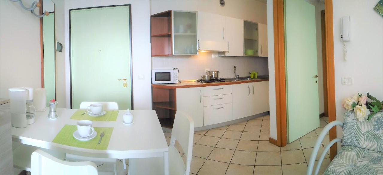 Green Holiday Wohnung Mit Schwimmbad بيبيوني المظهر الخارجي الصورة
